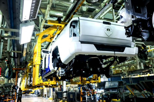 金刚炮第10万辆整车下线并交付 长城炮在厚道荆门造 金刚炮第10万辆整车下线并交付 长城炮在厚道荆门造